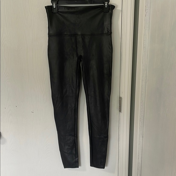 SPANX NWOT Pleather Black Leggings Size XL - Picture 1 of 6